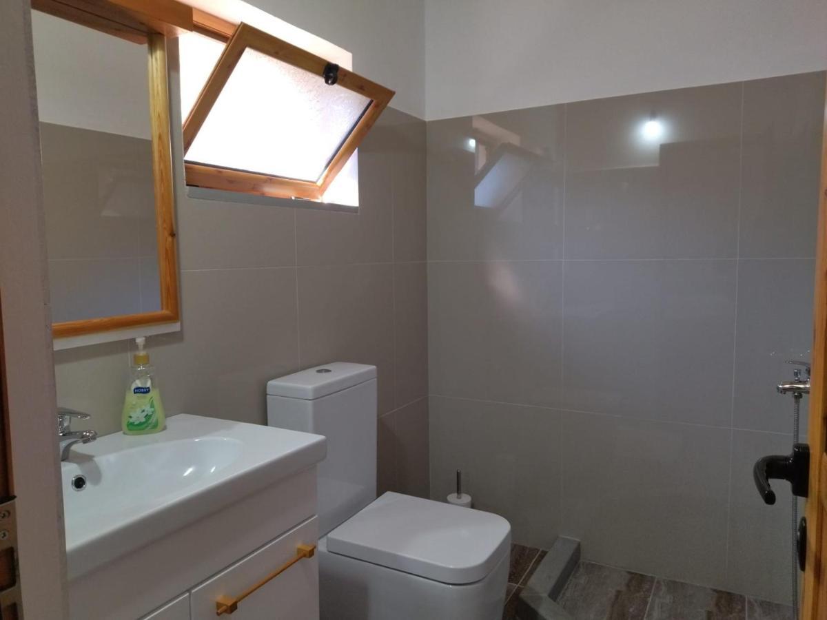 Bujtina Peshtan Guesthouse&Camping Tepelene Ngoại thất bức ảnh