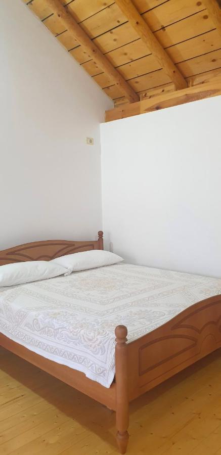 Bujtina Peshtan Guesthouse&Camping Tepelene Ngoại thất bức ảnh