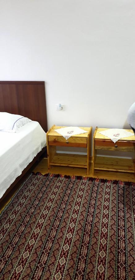 Bujtina Peshtan Guesthouse&Camping Tepelene Ngoại thất bức ảnh